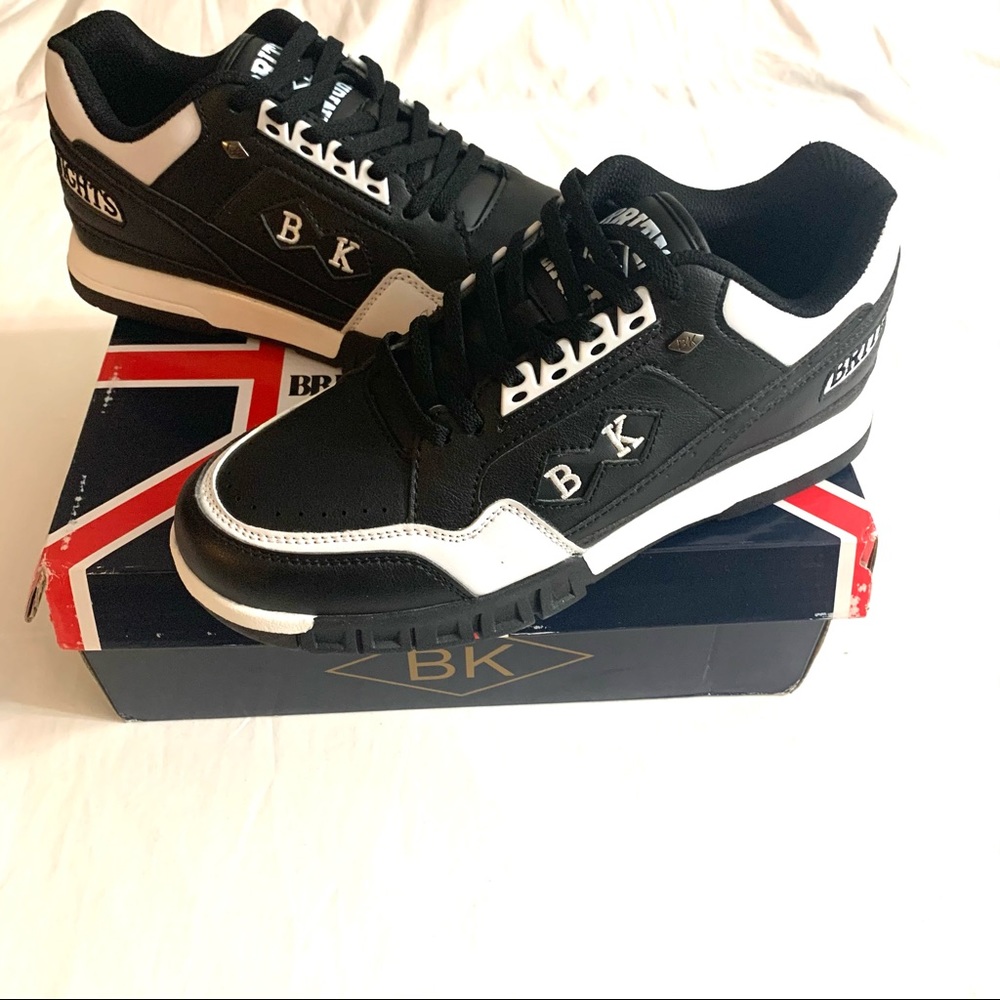 British Knight’s men’s size 7.5.
